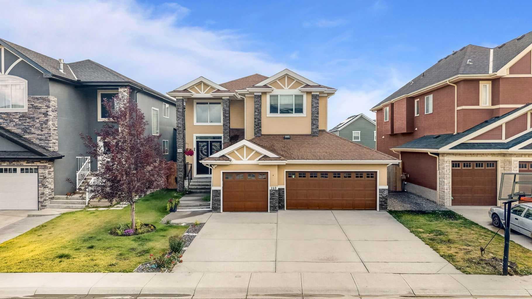 160 Kinniburgh Circle — photo 2