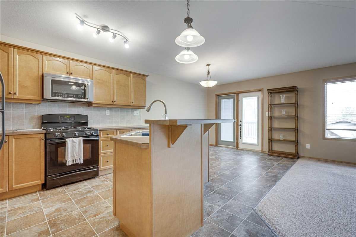 44 Osler Crescent — photo 4