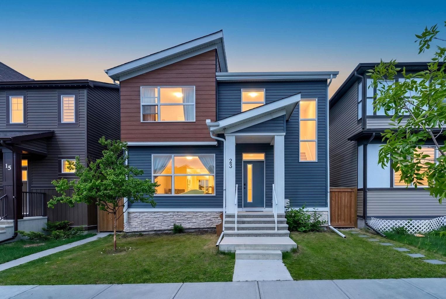 23 Lucas Boulevard NW — photo 1