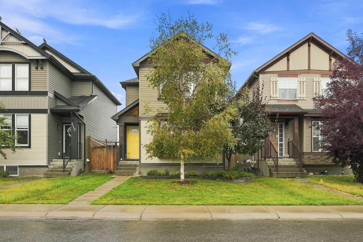 106 Autumn Crescent SE — photo 2