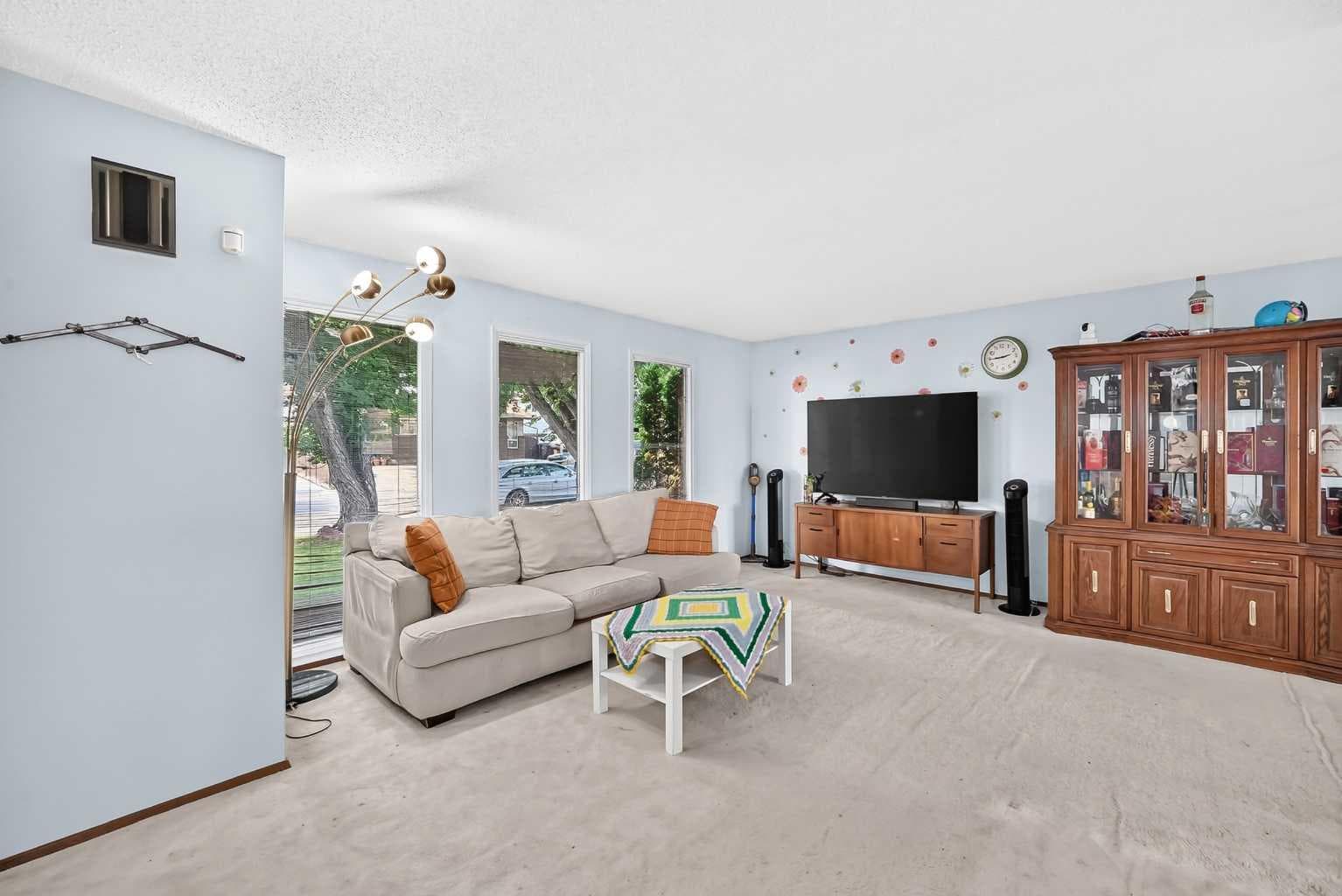 11 rundlemere Place NE — photo 5