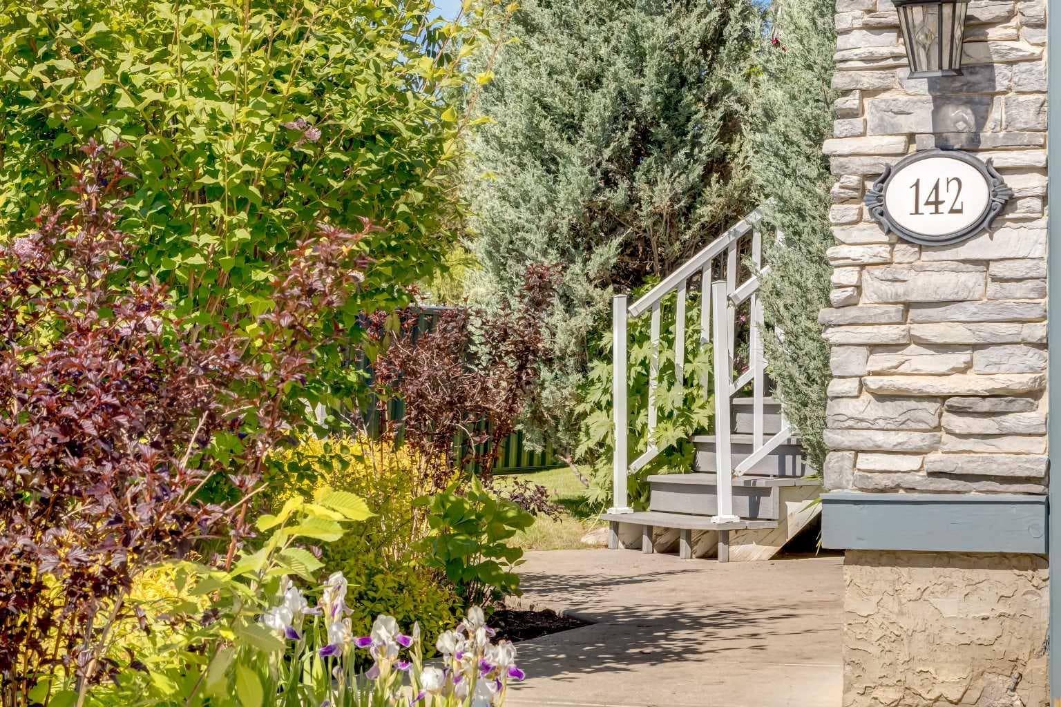 142 Springbank Crescent SW — photo 4