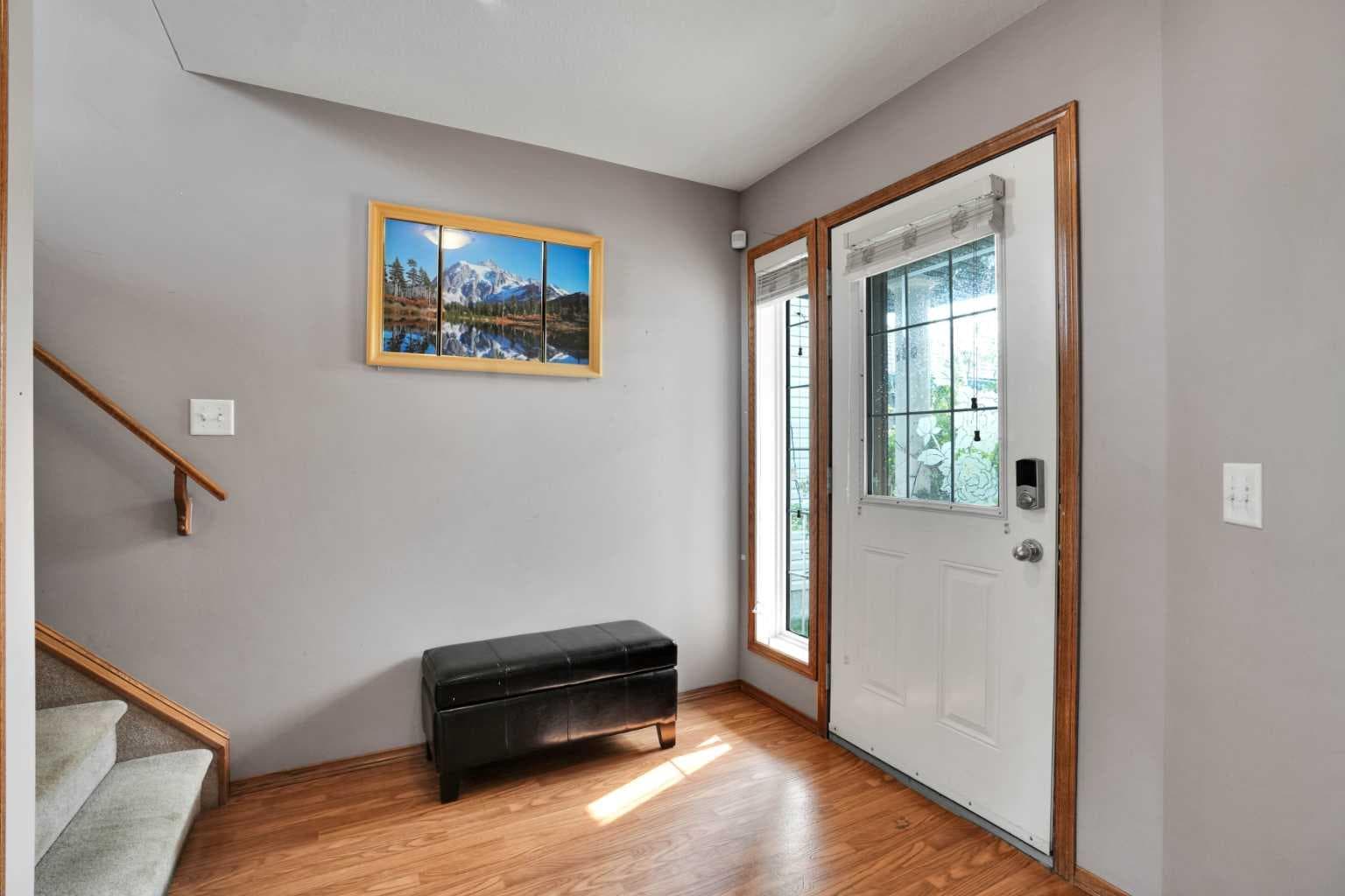 49 Saddletree Close NE — photo 4