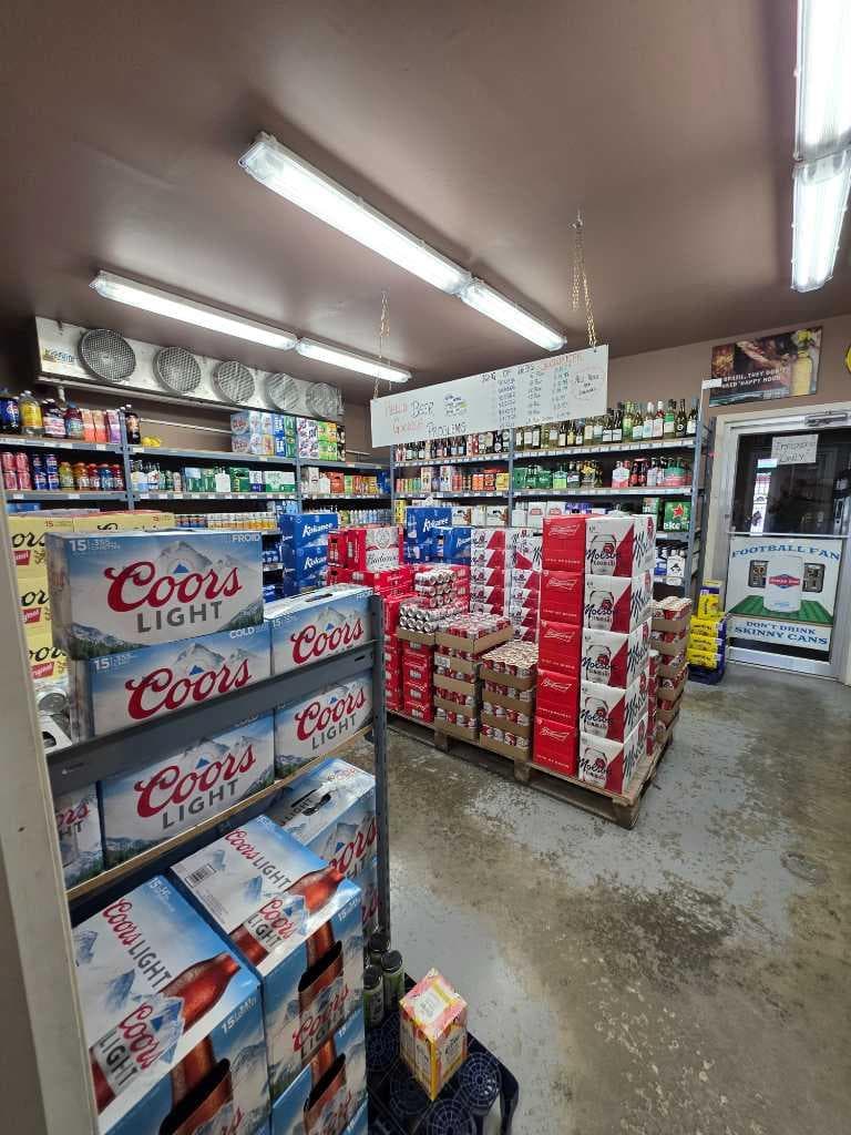 123 Liquor Store SE — photo 2