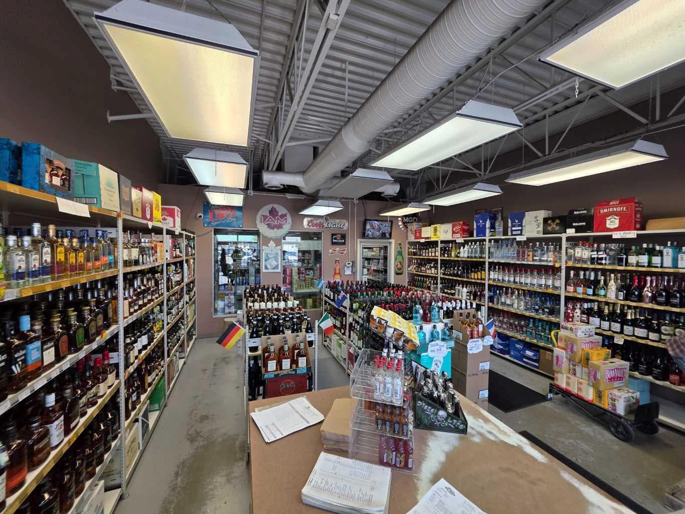 123 Liquor Store SE — photo 4