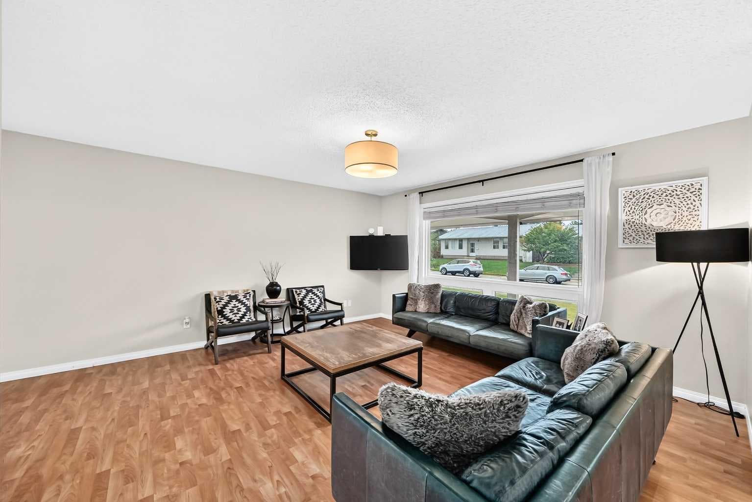 119 Maitland Rise NE — photo 3