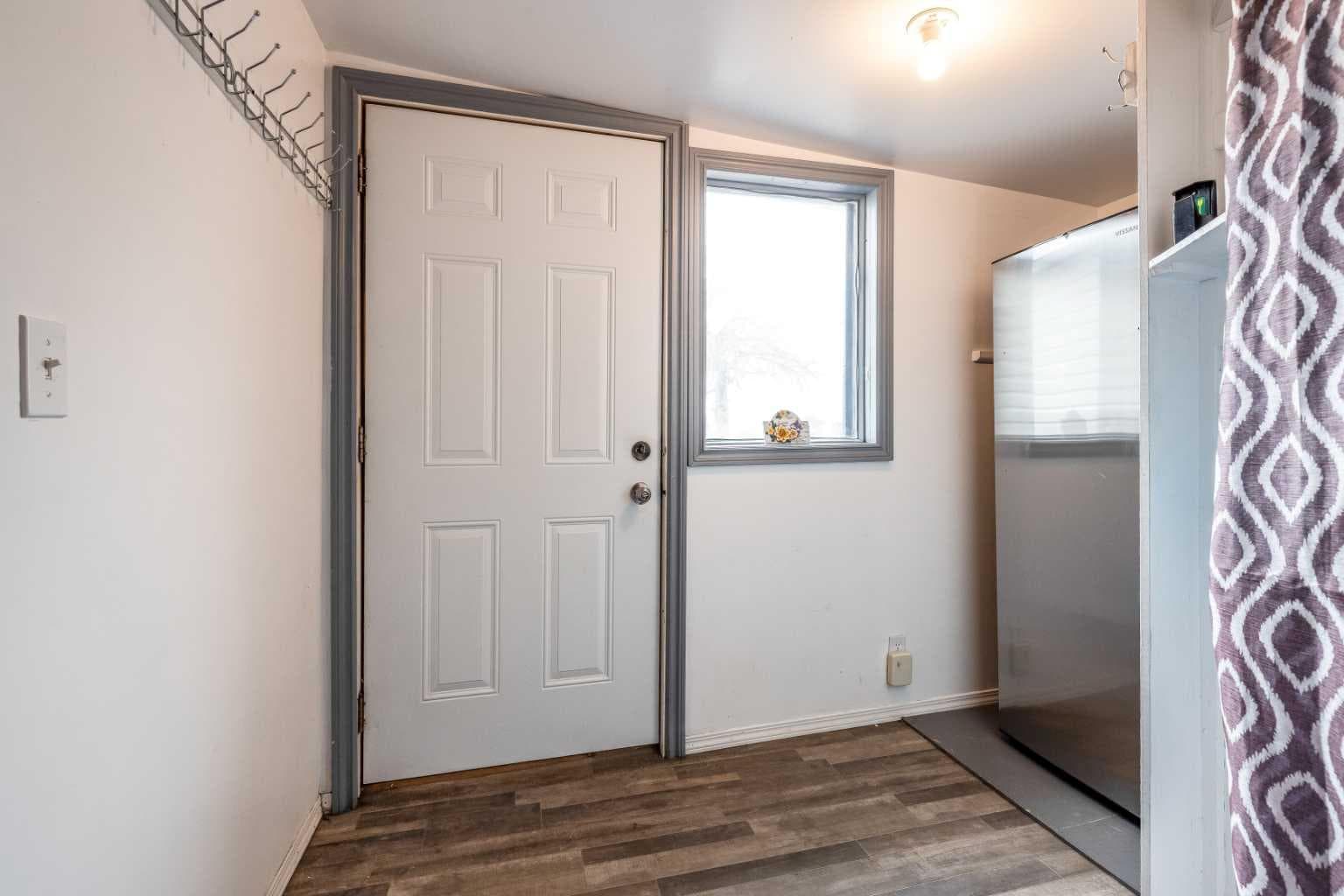 5, 839 10 Avenue SW — photo 4
