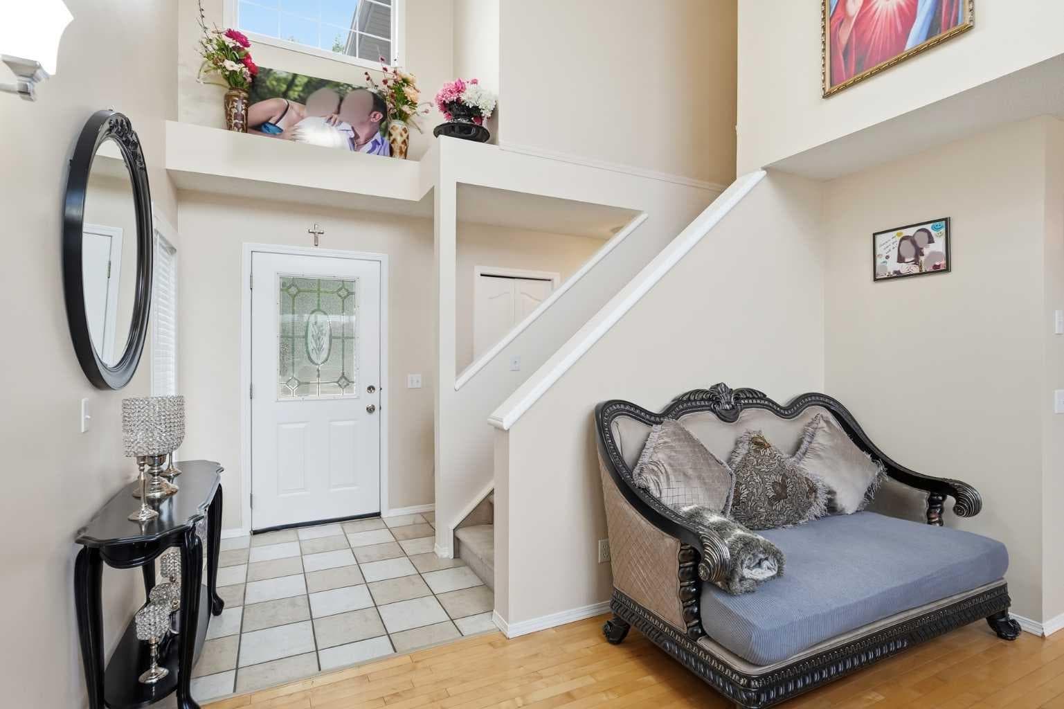 52 Douglas Glen Crescent SE — photo 4