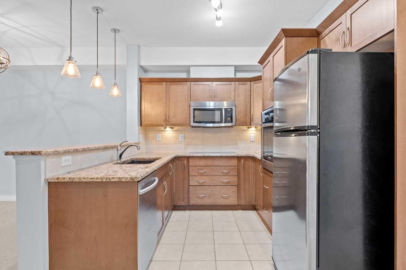 218, 70 Royal Oak Plaza NW — photo 5