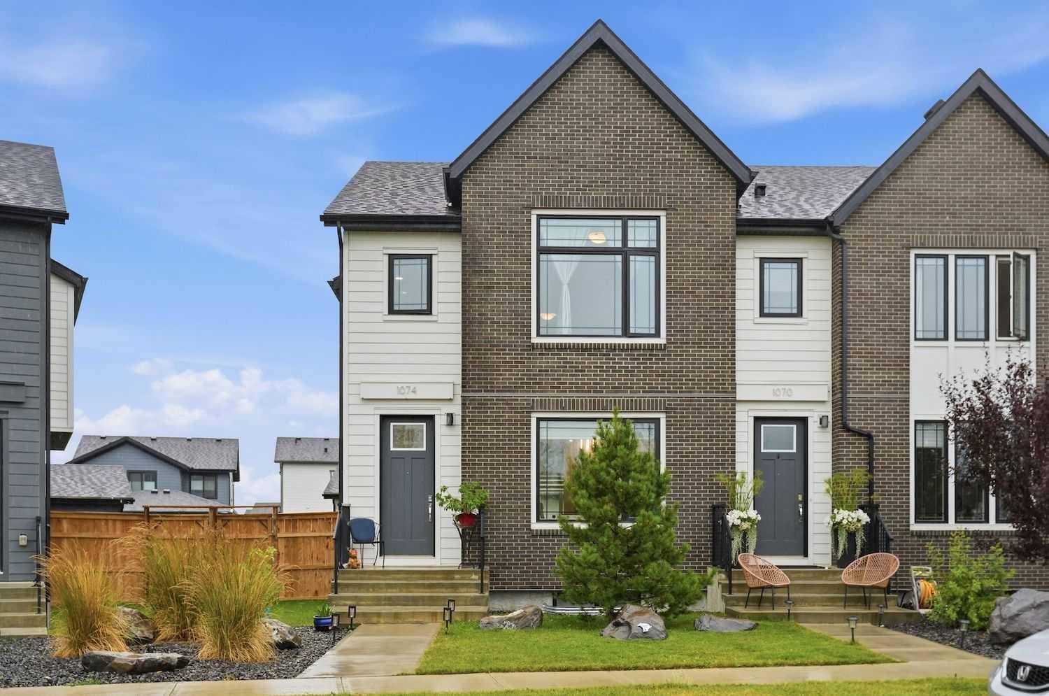 1074 Harmony Parade — photo 1