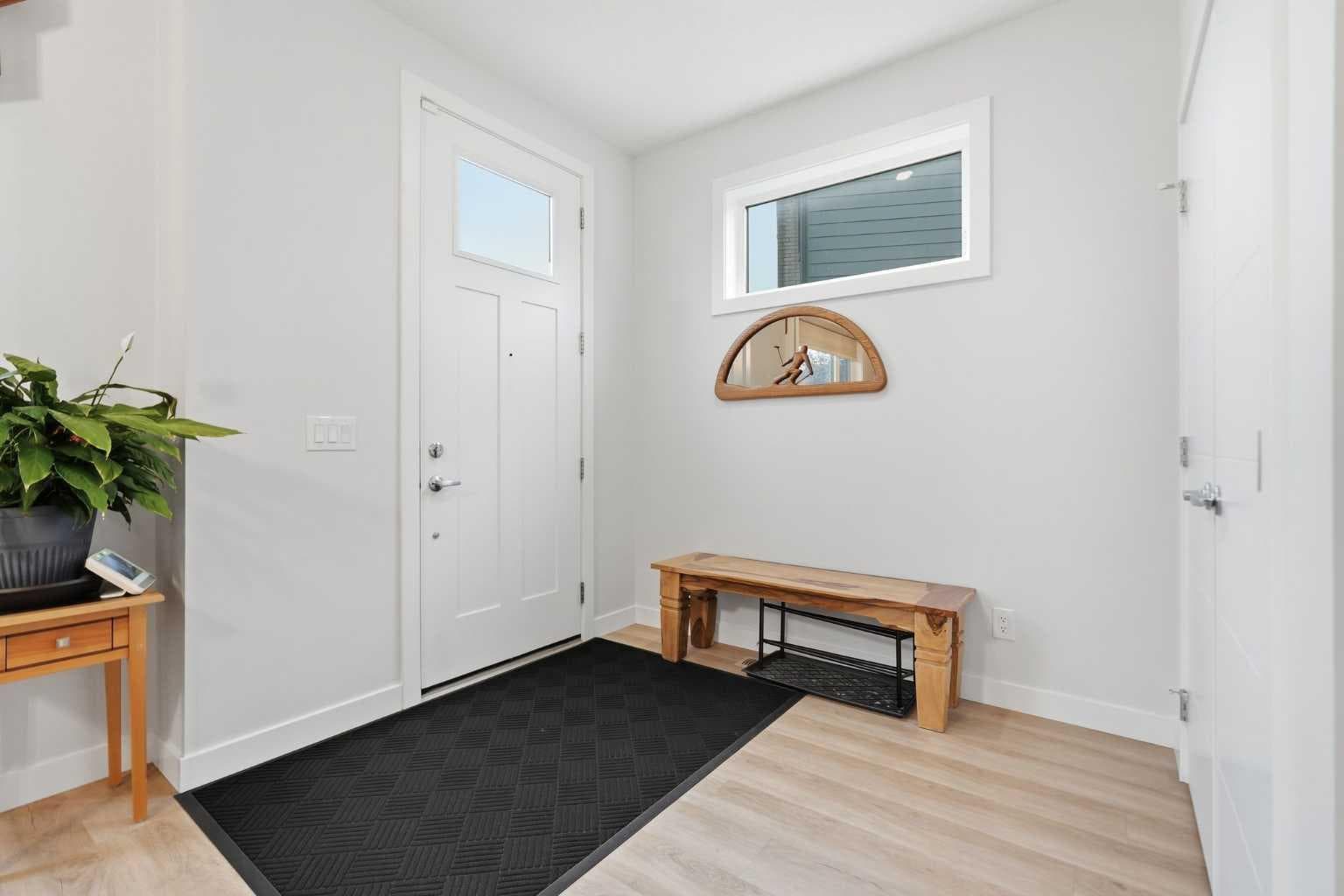 1074 Harmony Parade — photo 4