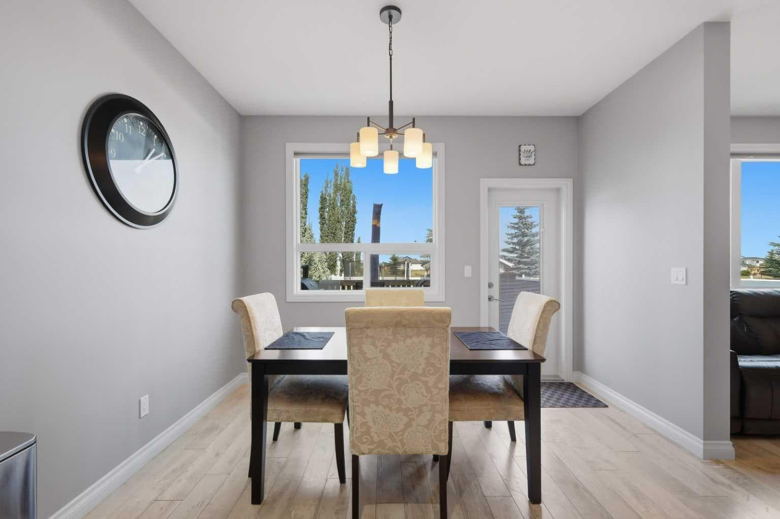 64 Henderson Crescent — photo 5