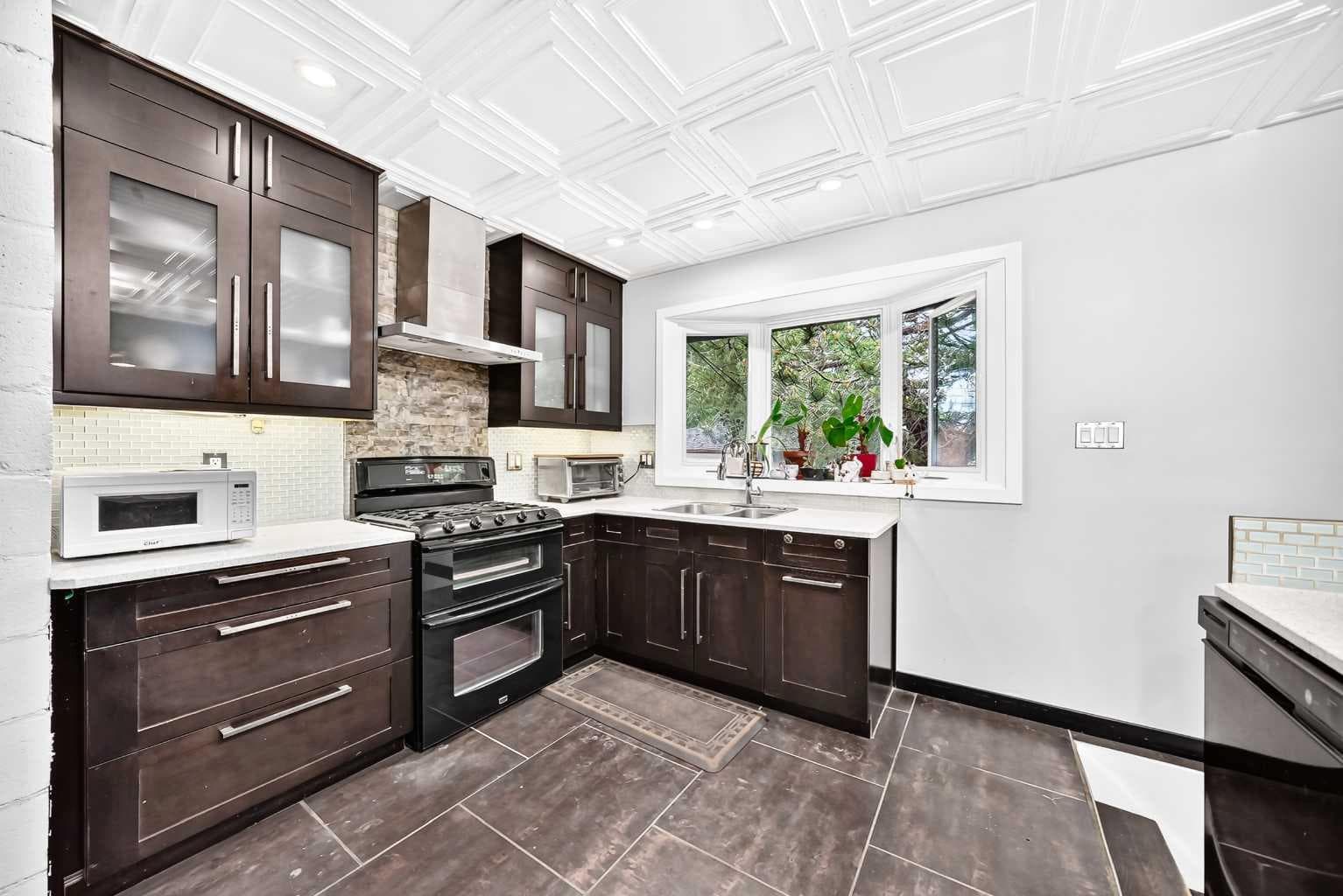 4832 Worcester Drive SW — photo 3