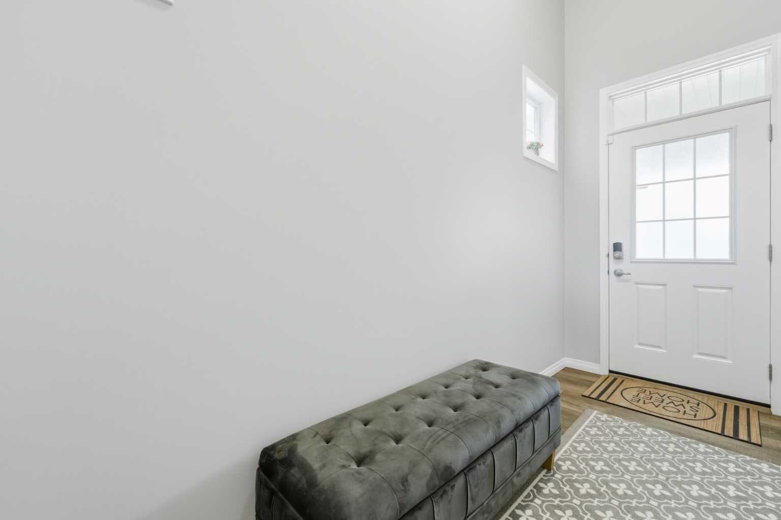 102 Yorkville Green SW — photo 3