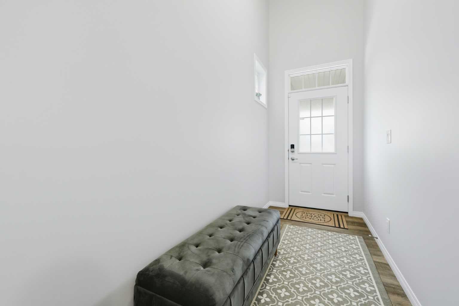 102 Yorkville Green SW — photo 4