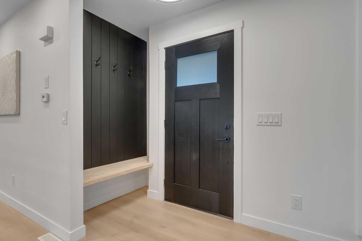104 Oakmoor Place SW — photo 4