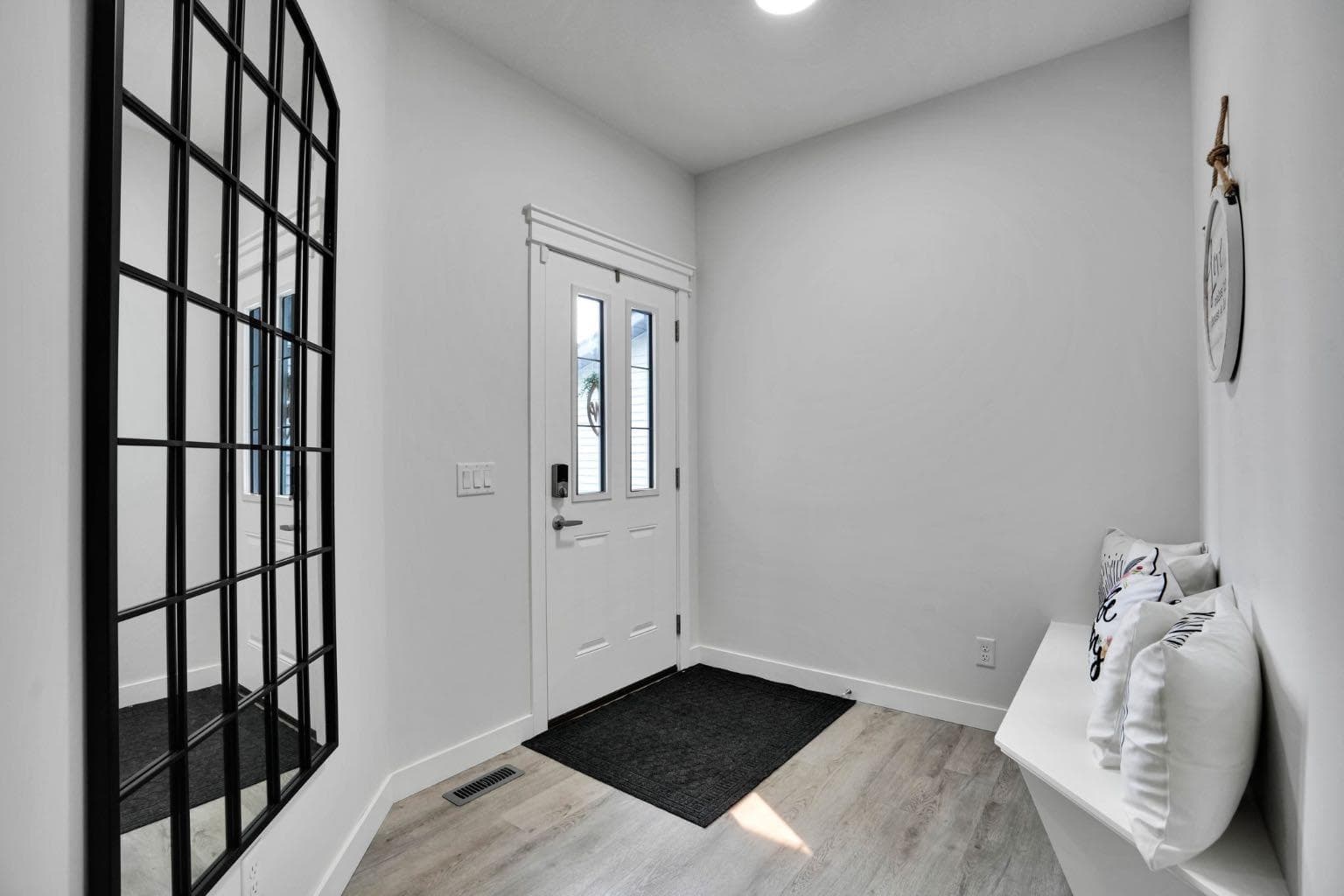 159 Hotchkiss Manor SE — photo 3