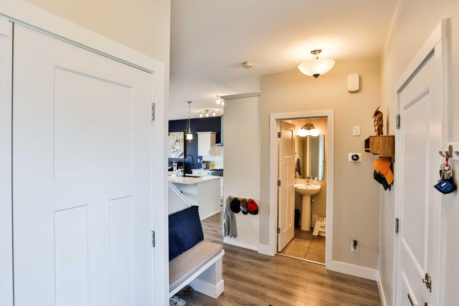 630 Moonlight Lane W — photo 3