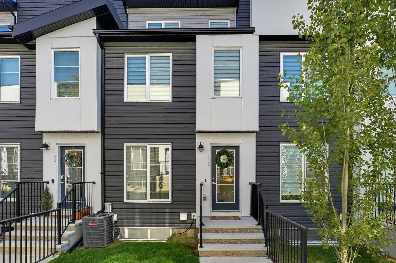 102, 474 Seton Circle SE — photo 1