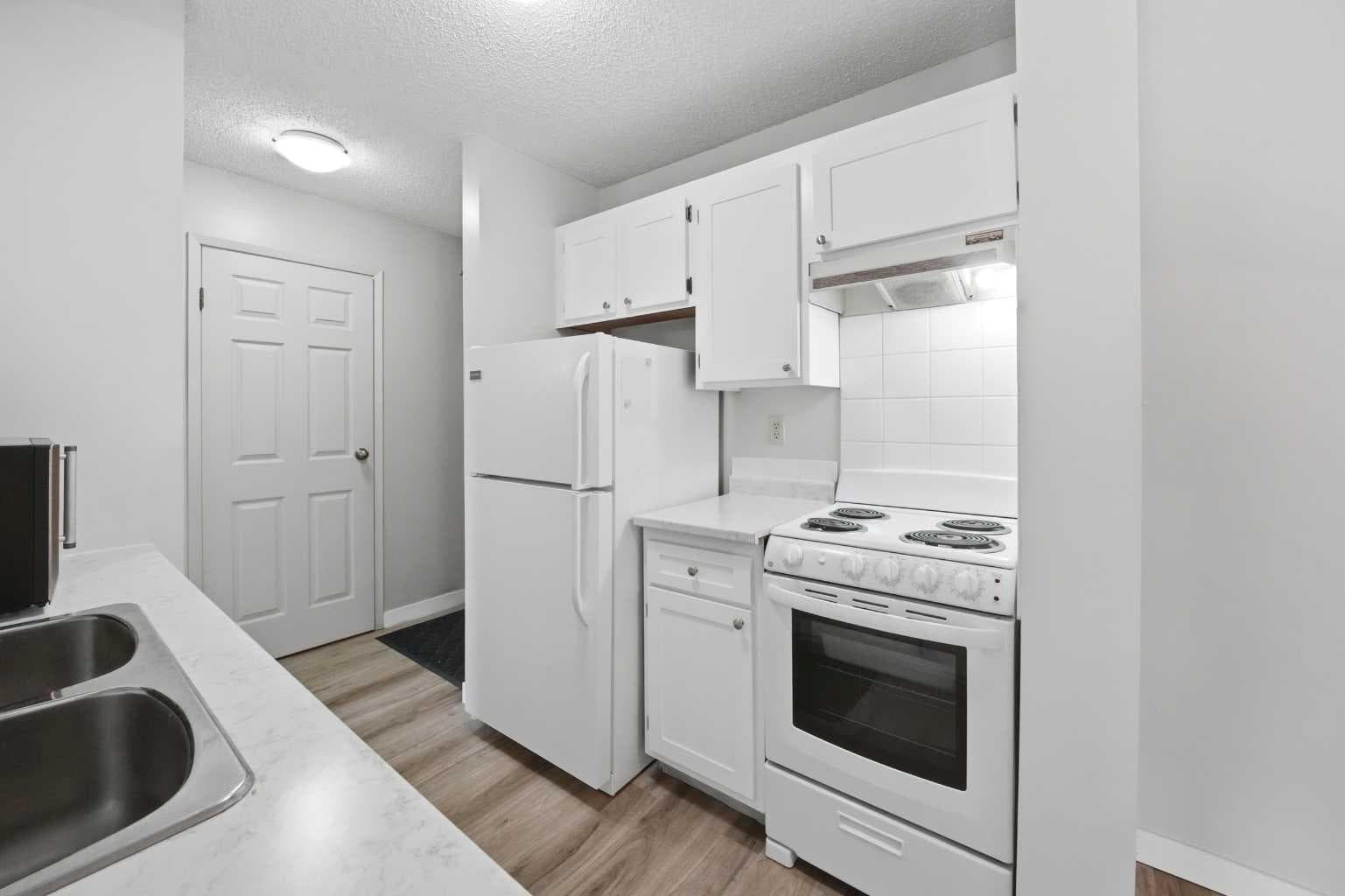 305, 19 Bennett Street — photo 5