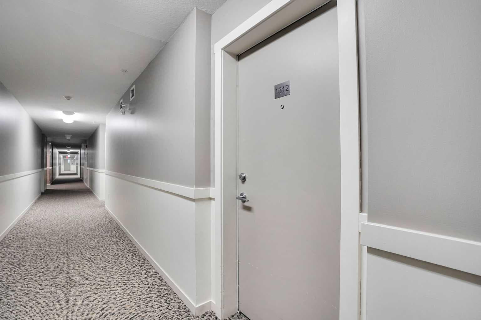 1312, 181 Skyview Ranch Manor NE — photo 5