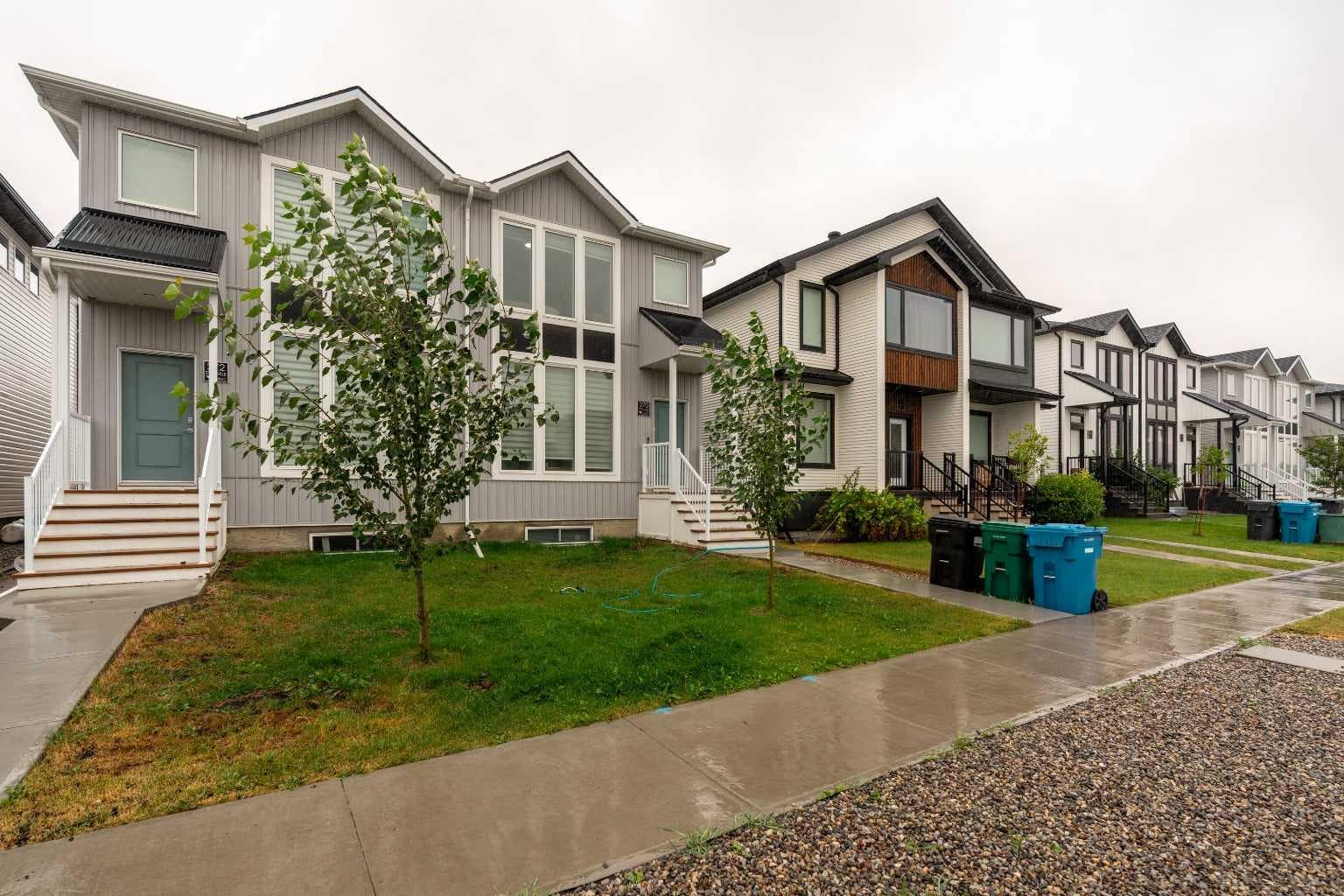 270 Grassland Boulevard W — photo 2