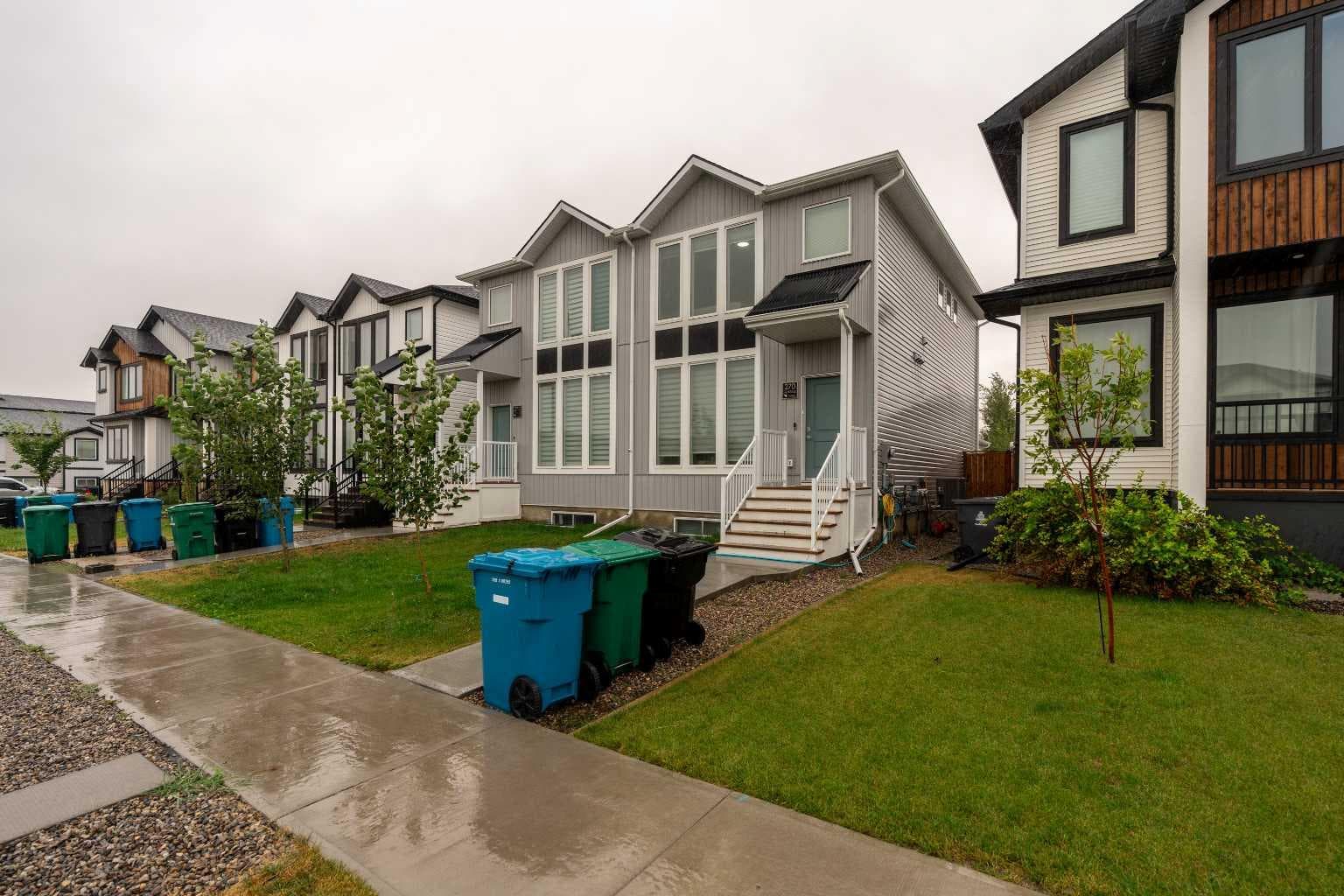 270 Grassland Boulevard W — photo 3