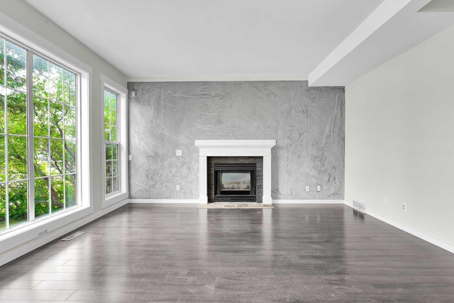 7097 Laguna Way NE — photo 3