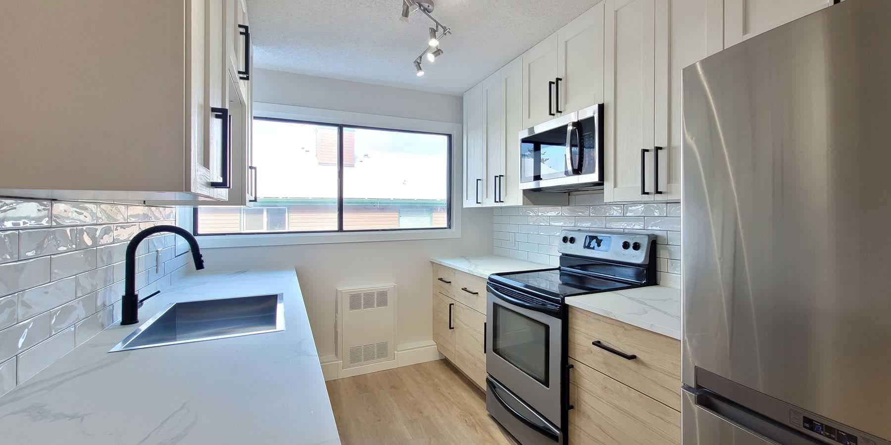 29, 2400 15 Street SW — photo 2