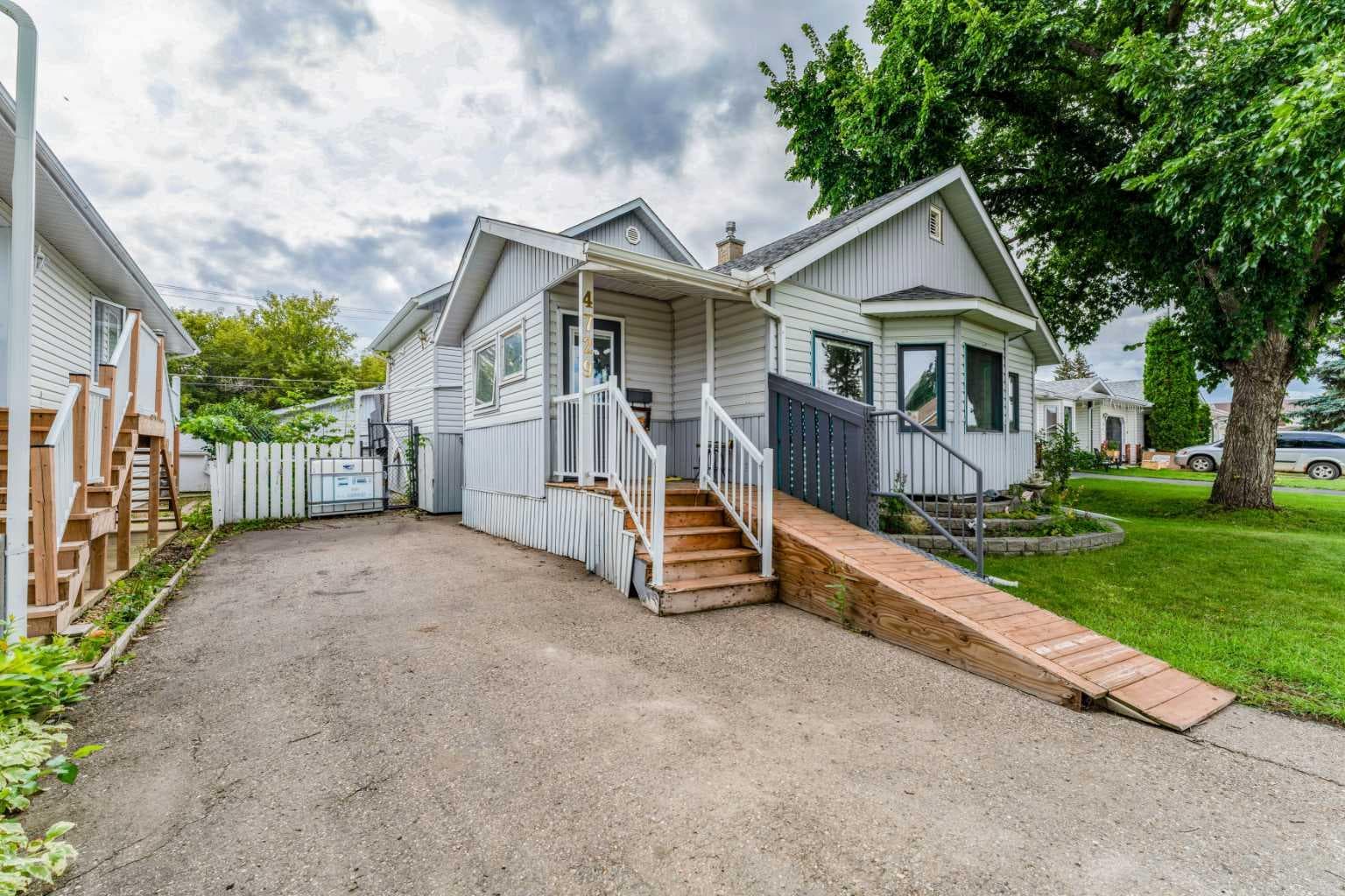 4729 49A Avenue — photo 3