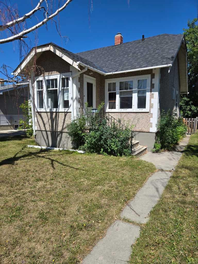 Detached in Capitol Hill