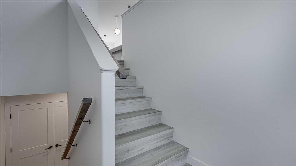 210 Athens Road — photo 3
