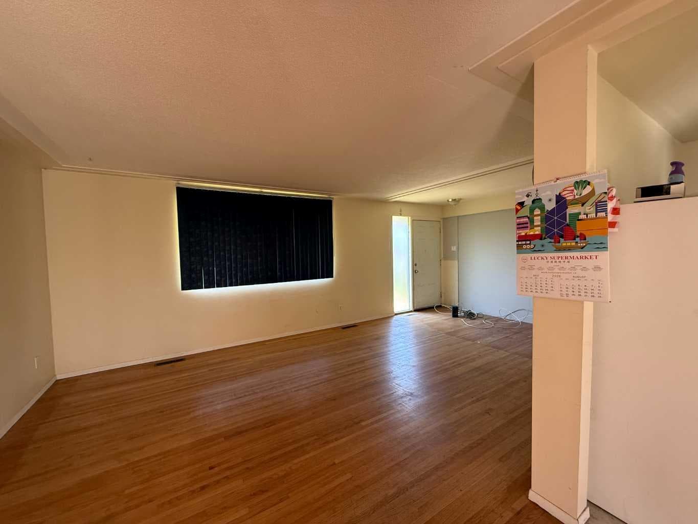4504 Greenview Drive NE — photo 3