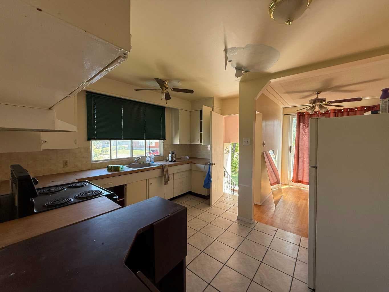 4504 Greenview Drive NE — photo 4