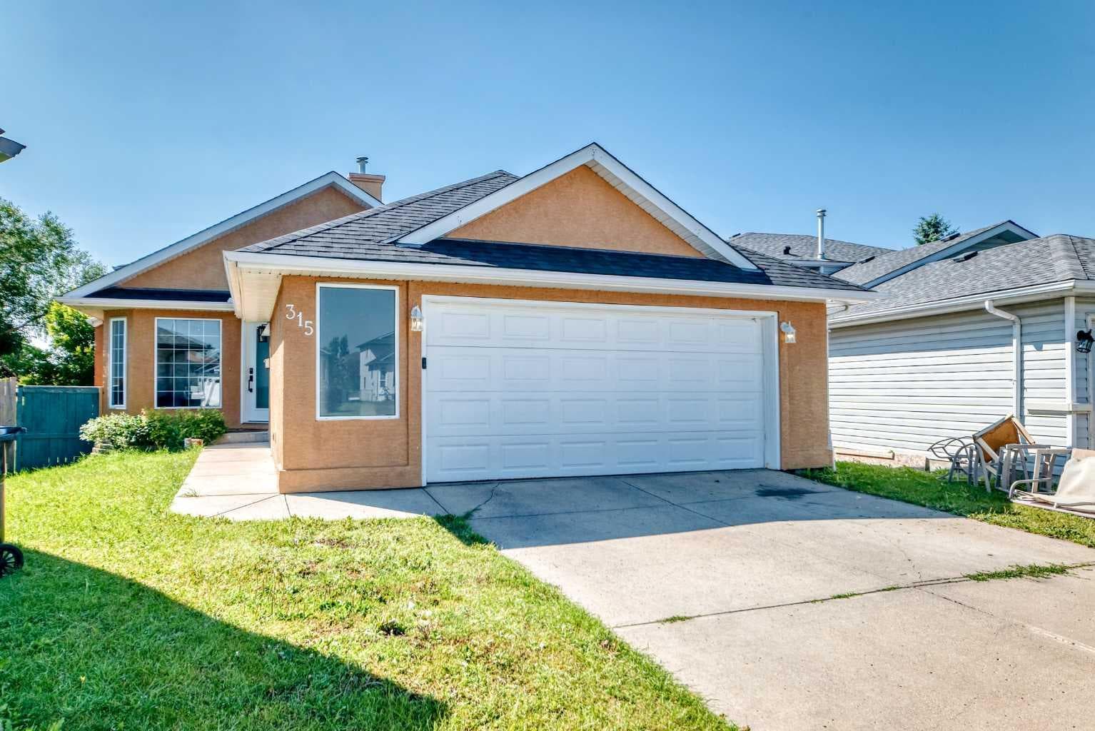 315 Appleglen Place SE — photo 1