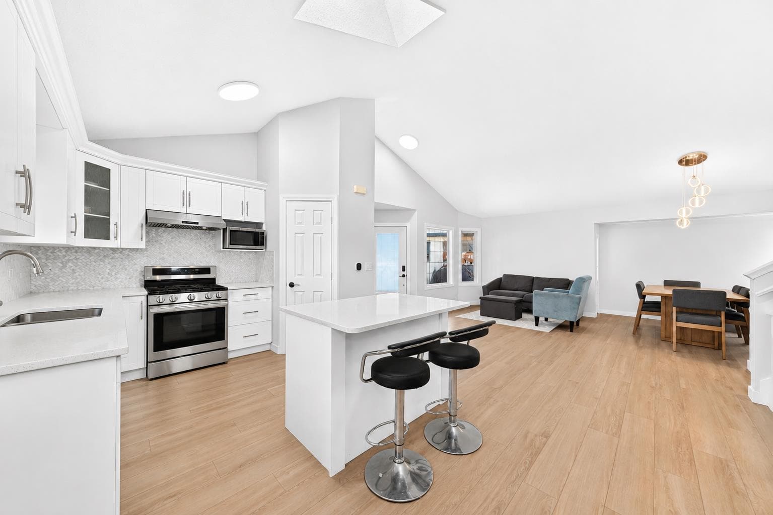 315 Appleglen Place SE — photo 5
