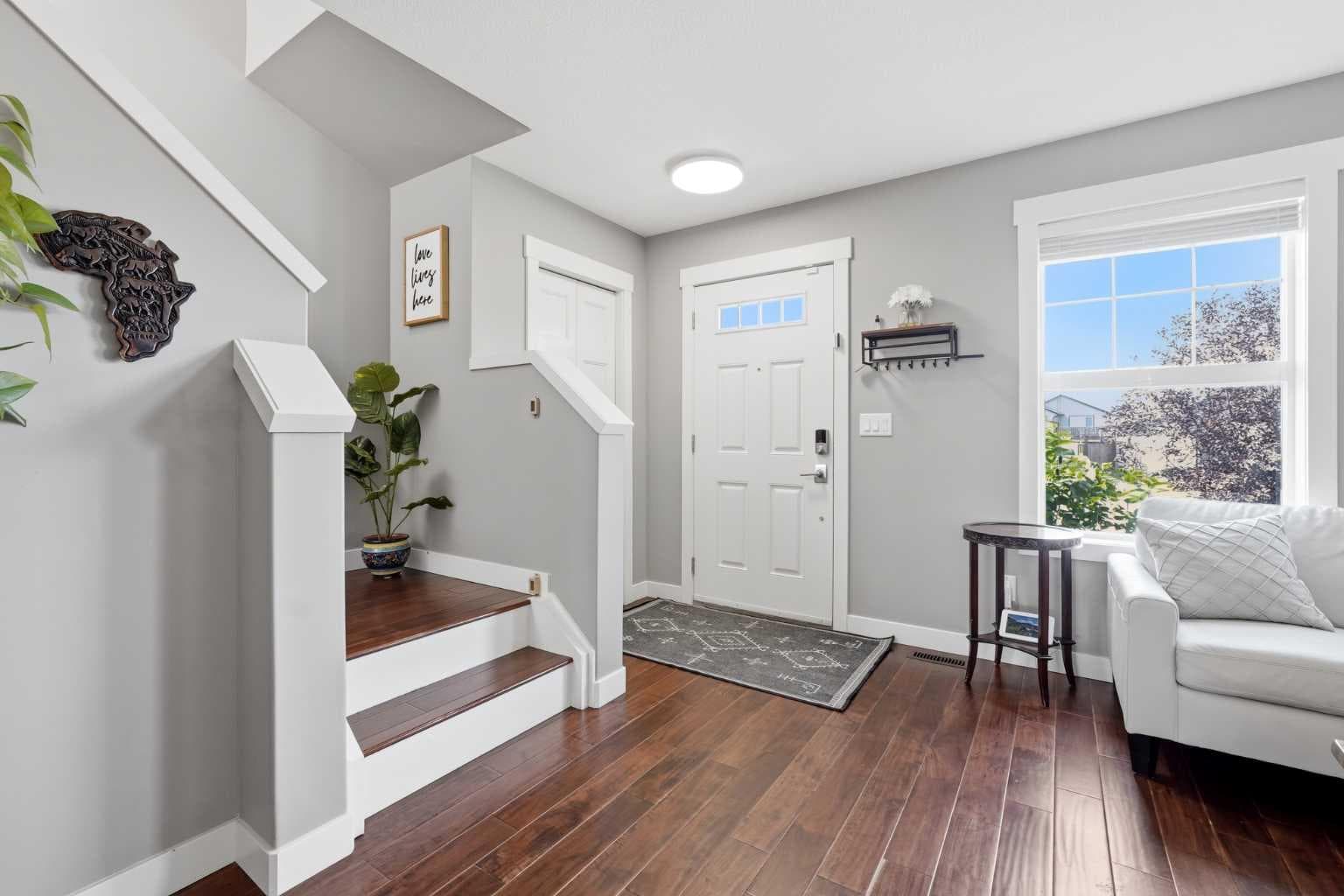 119 Hinshaw Drive — photo 2