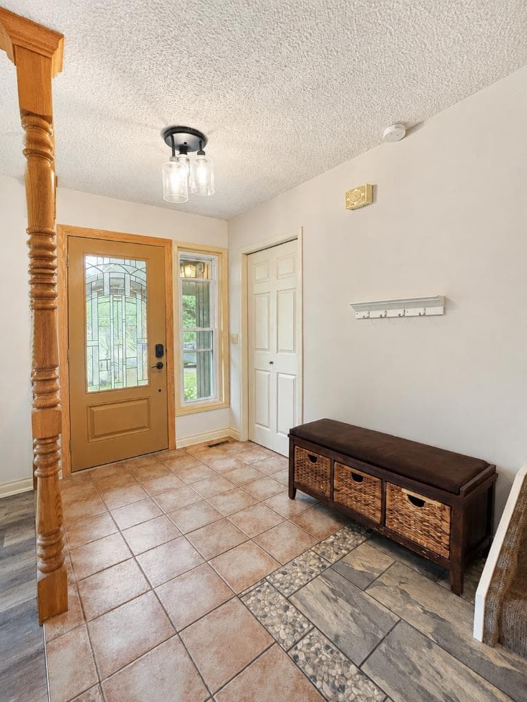 94 Redwood Meadows Drive — photo 5