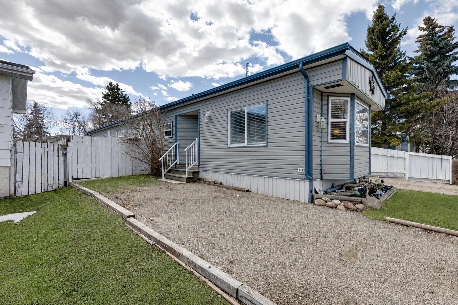 240 Big Hill Circle SE — photo 2