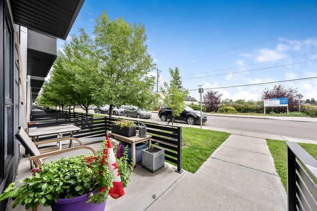3541 69 Street NW — photo 3