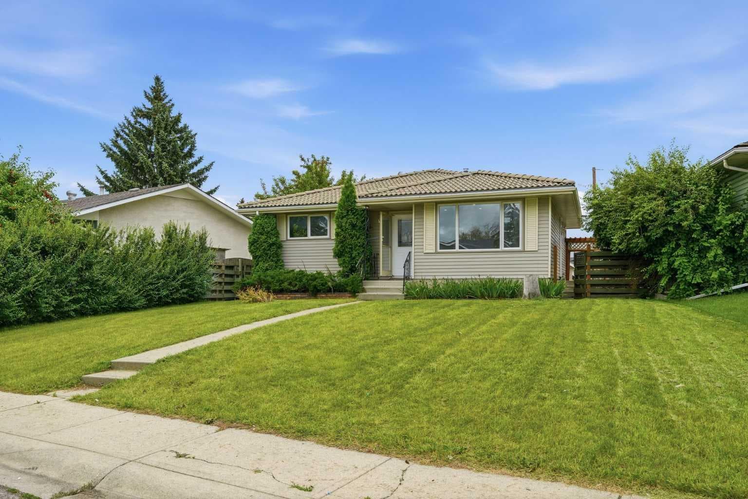 52 Penedo Place SE — photo 2