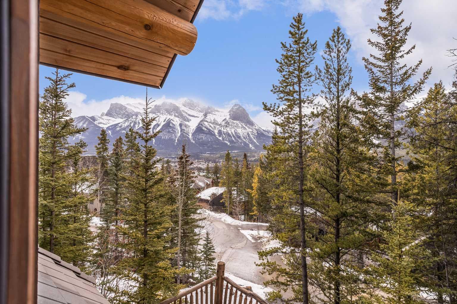 11 Aspen Glen — photo 2