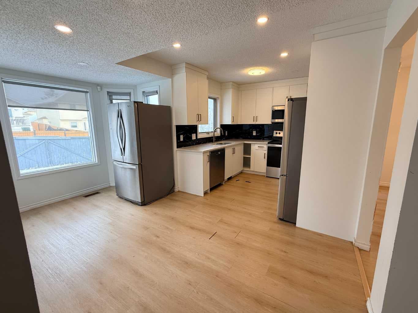 651 Macewan Drive NW — photo 3