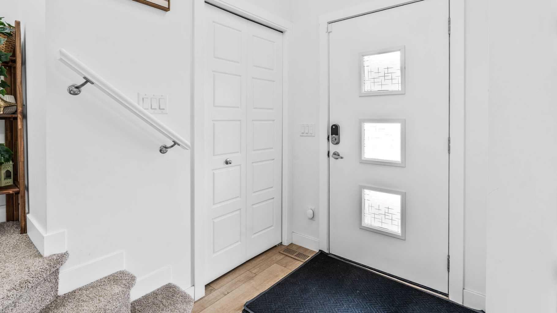 1813 Cornerstone Boulevard NE — photo 3