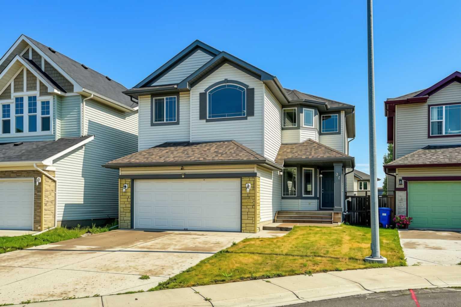 92 Everglen Close SW — photo 1