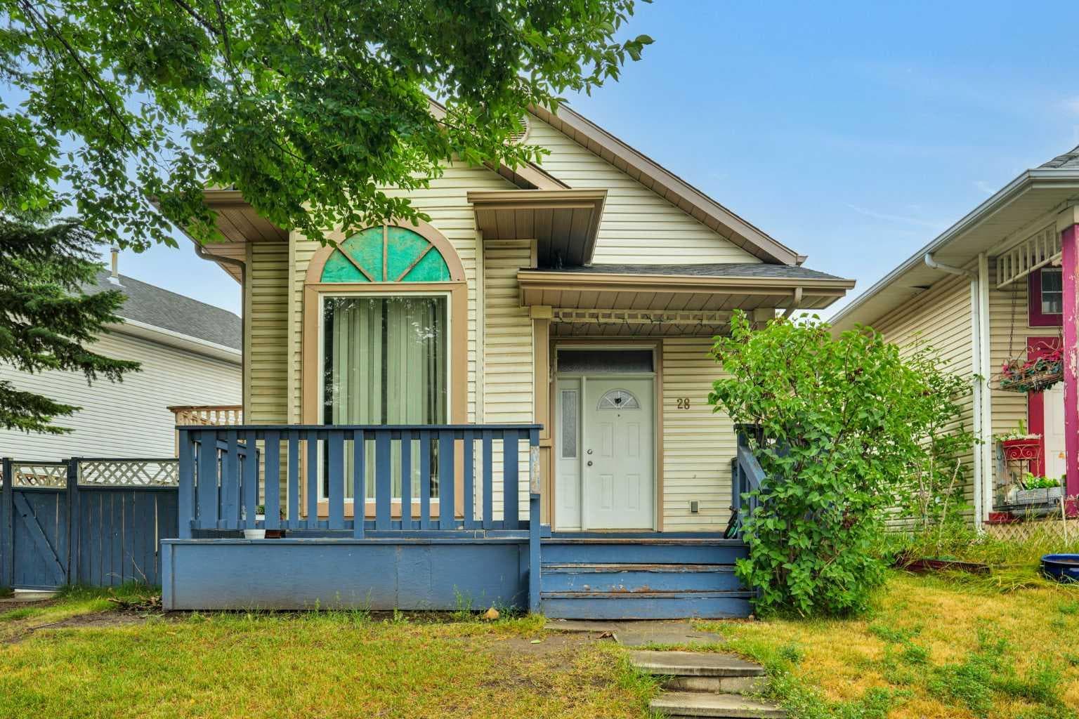 28 Martinridge Road NE — photo 3