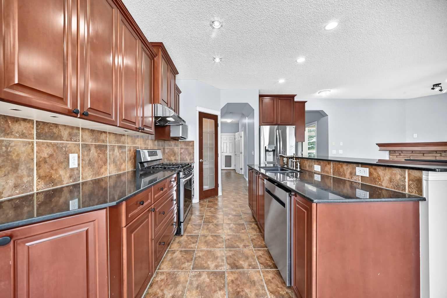 214 Royal Birch Heath NW — photo 3