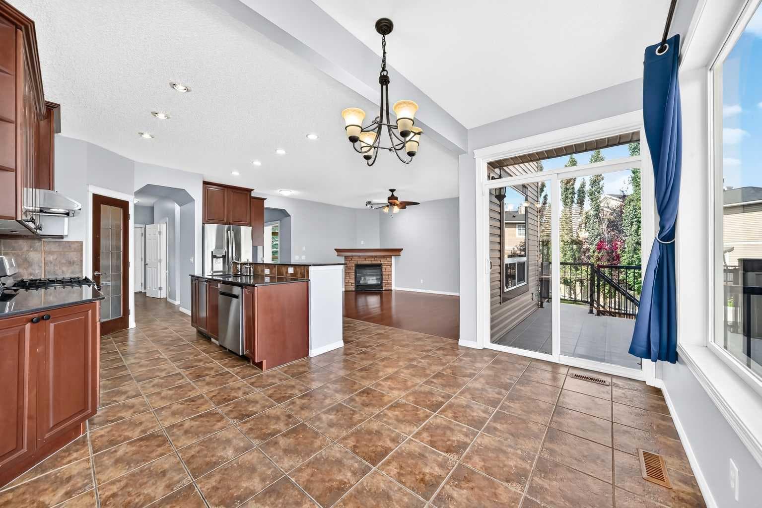 214 Royal Birch Heath NW — photo 4