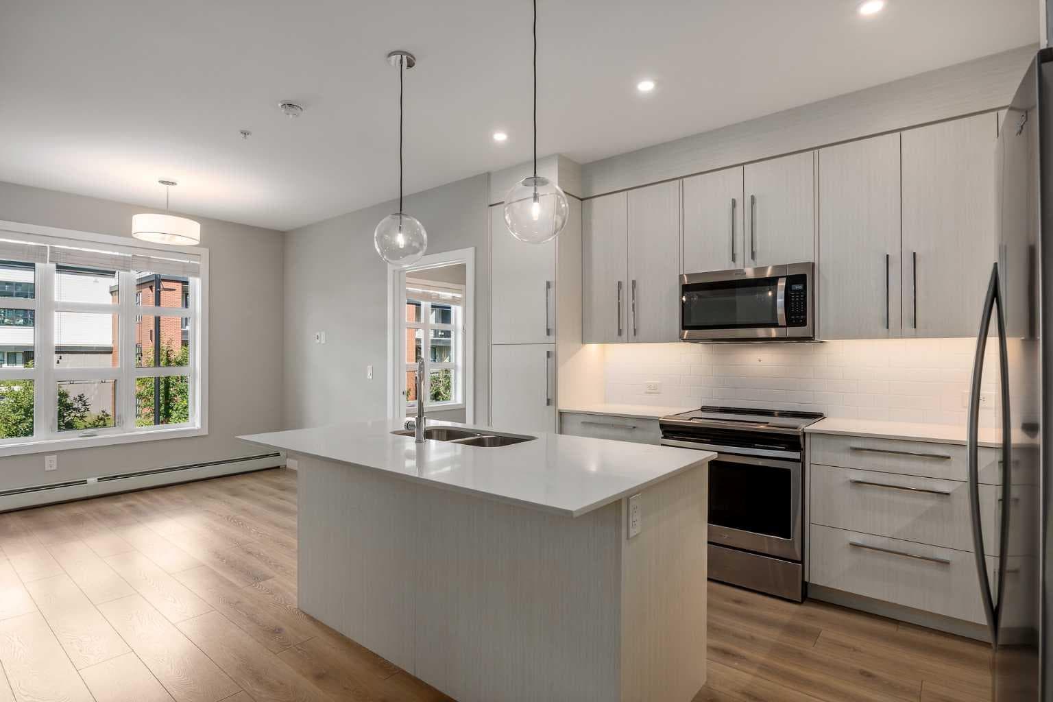 203, 383 Smith Street NW — photo 5