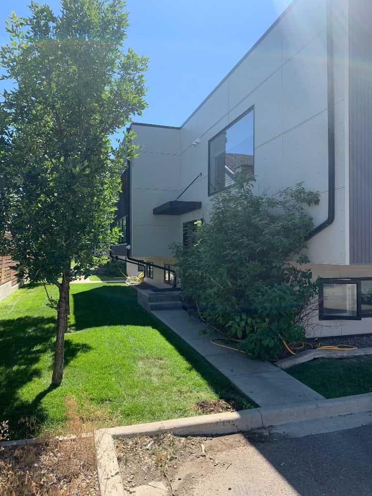 901, 35 Aquitania Circle W — photo 2